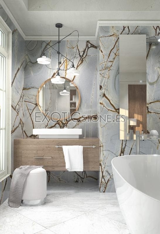 Espectacular Revestimiento de baño ejecutado en la Cuarcita Blue Roma