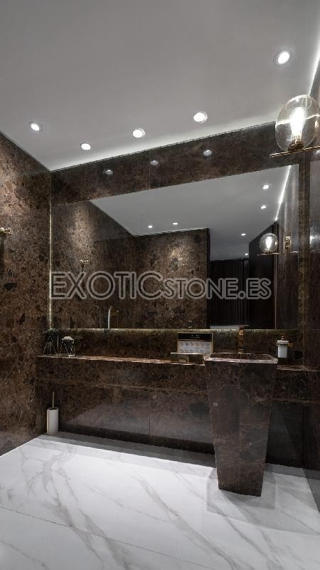 El BaÃ±o Imperial Gold Sorprende por ser Original Peculiar e Innovador