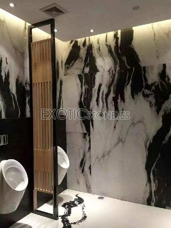 ArmonÃ­a Radiante: Mural y Suelo en Cuarcita Nirvana de Exotic Stone en el Oasis del BaÃ±o