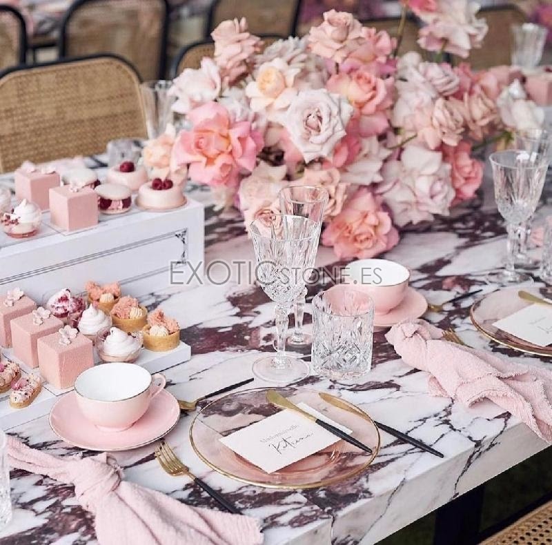 Mesa de Comedor en Mármol Breccia Viola: Elegancia y Durabilidad por Exotic Stone